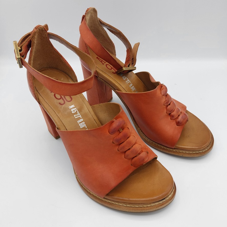 Donna Valecchi Calzature | Sandalo.S.98 In Pelle Rossa Con Tacco